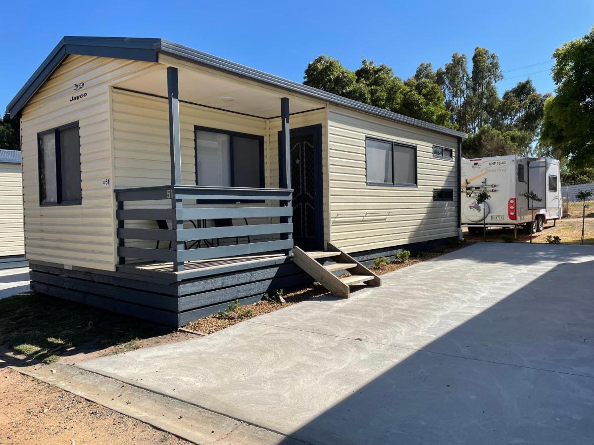 אראראט Acacia Caravan Park & Holiday Units מראה חיצוני תמונה