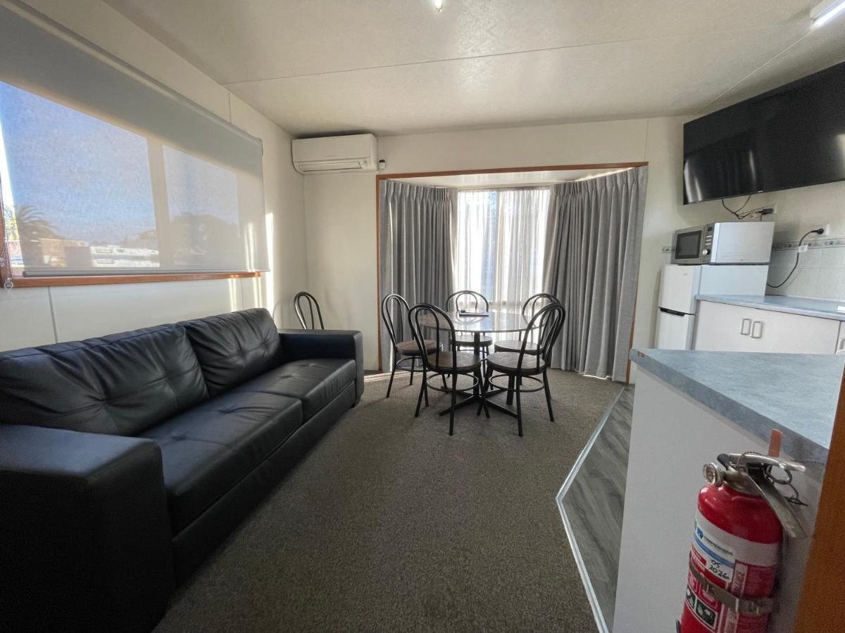 אראראט Acacia Caravan Park & Holiday Units מראה חיצוני תמונה