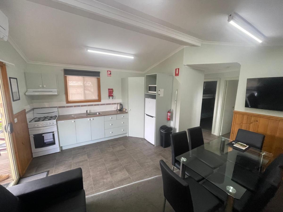 אראראט Acacia Caravan Park & Holiday Units מראה חיצוני תמונה