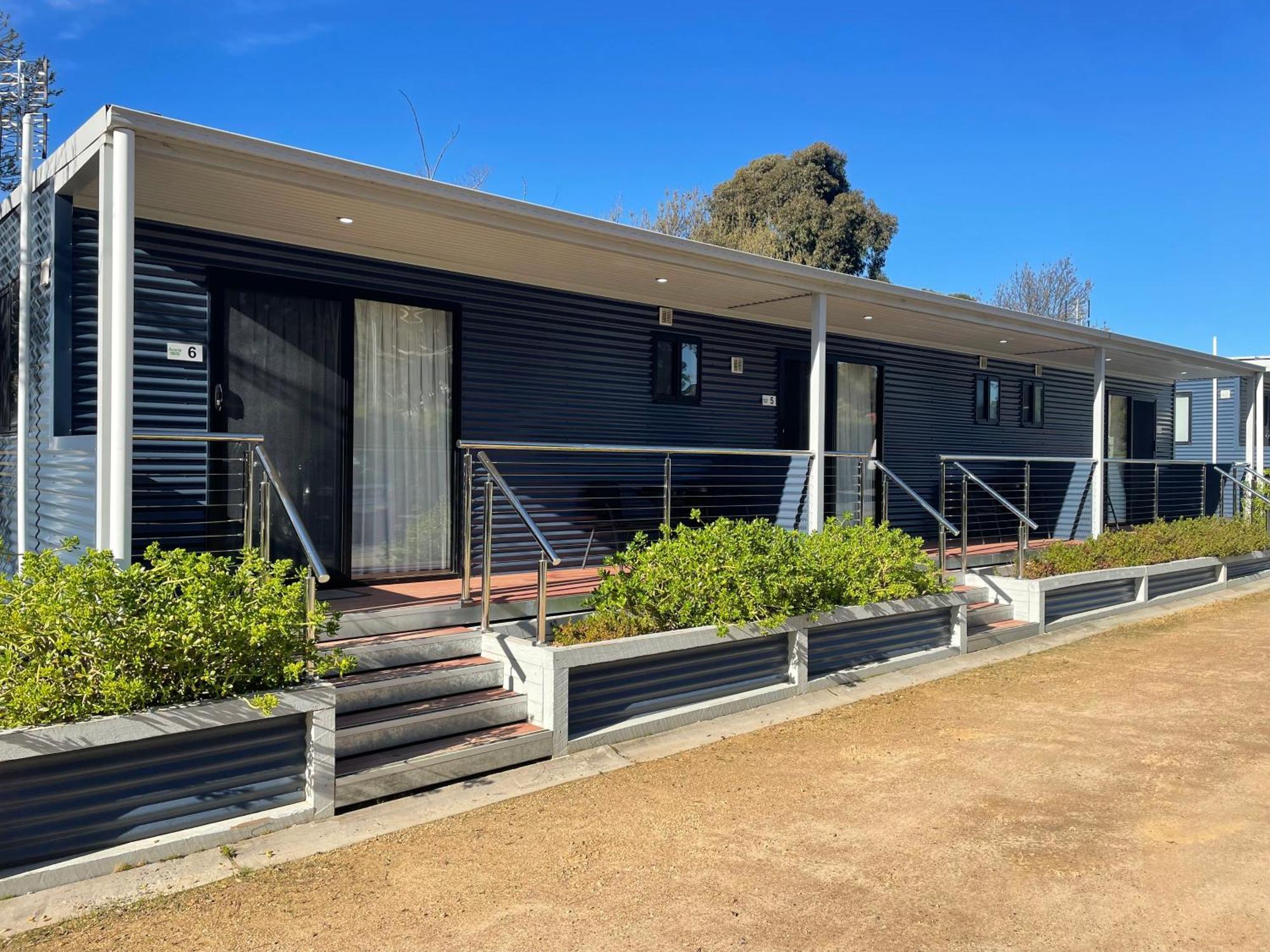 אראראט Acacia Caravan Park & Holiday Units מראה חיצוני תמונה