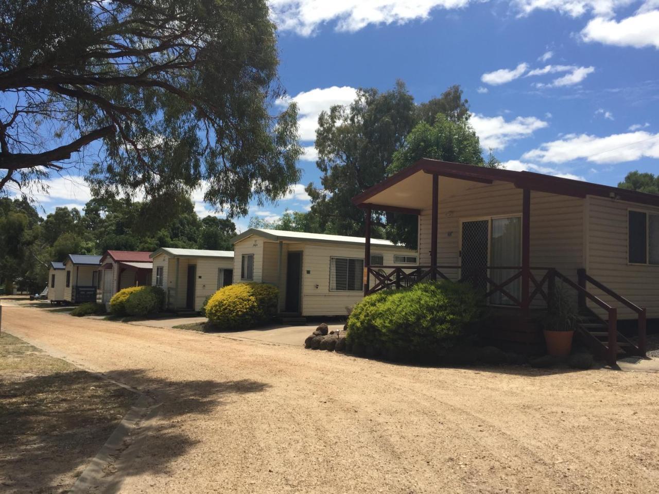 אראראט Acacia Caravan Park & Holiday Units מראה חיצוני תמונה