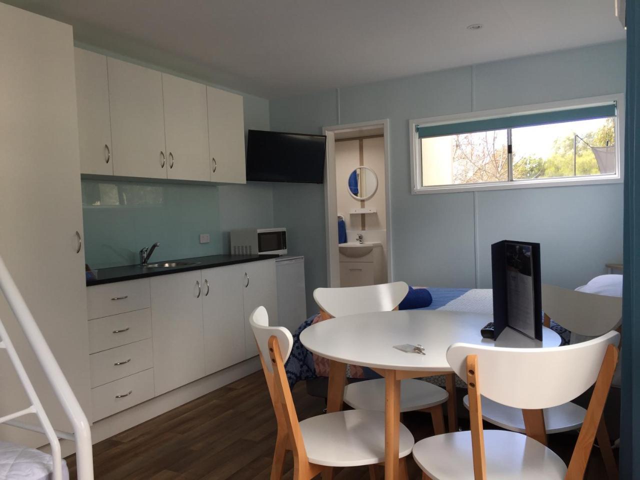 אראראט Acacia Caravan Park & Holiday Units מראה חיצוני תמונה